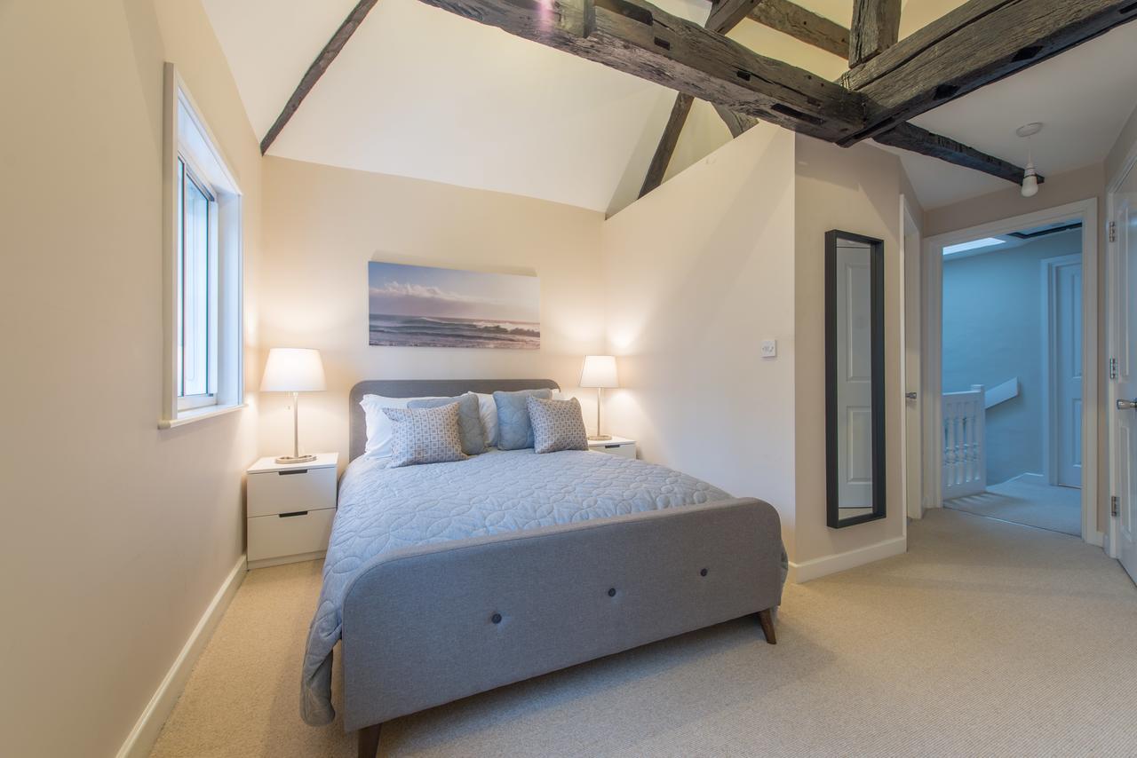 Central Windsor Apartment Facing The Castle المظهر الخارجي الصورة