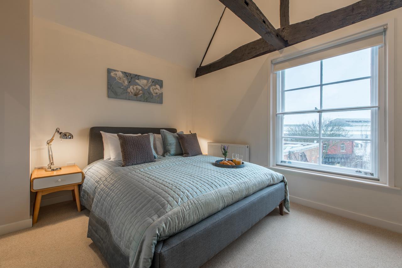 Central Windsor Apartment Facing The Castle المظهر الخارجي الصورة